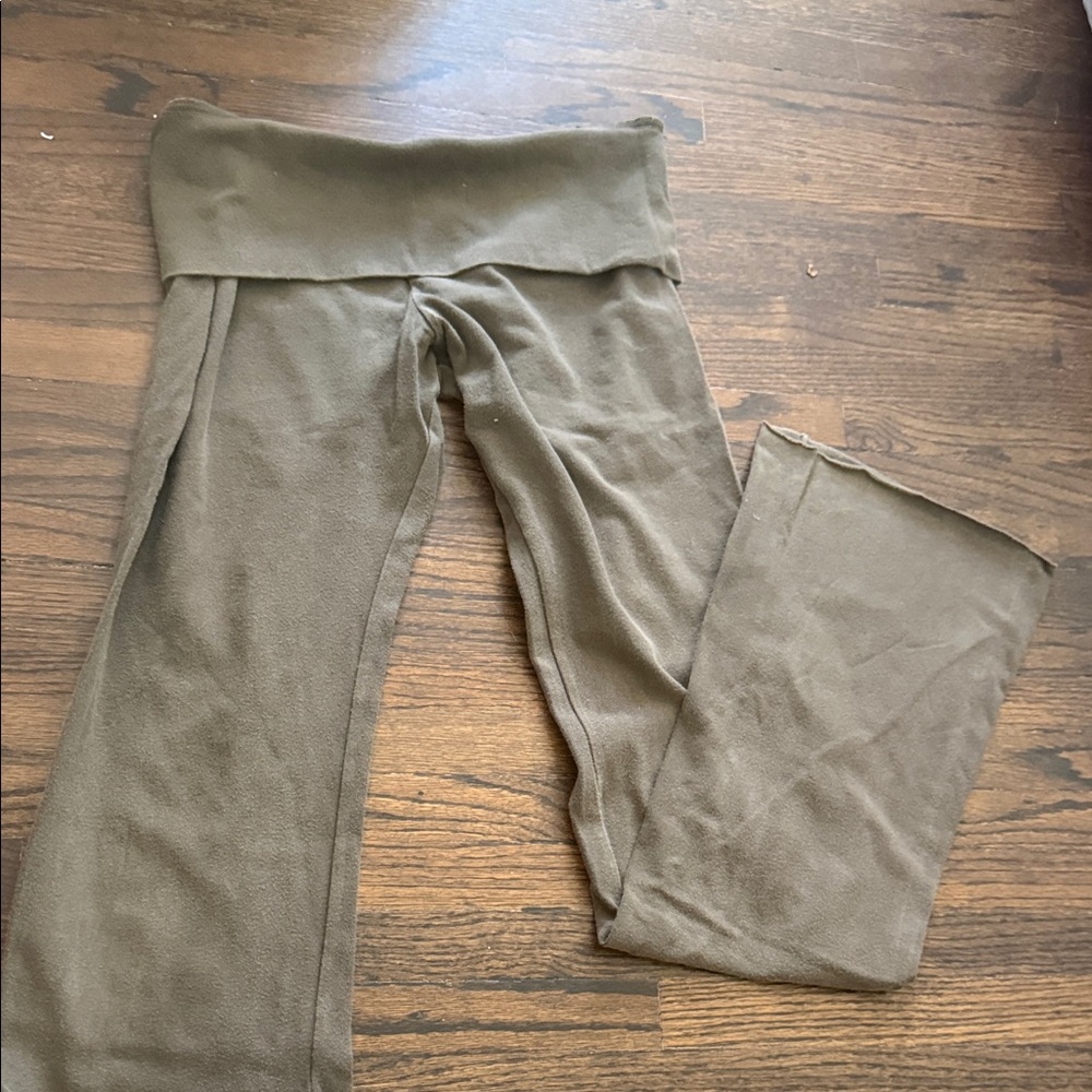 Brandy Melville brown yoga Fold-Over Waist Leggings
